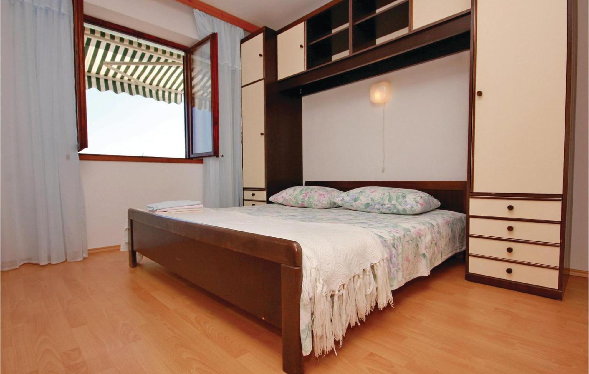 Beautiful Apartment In Prizba With Wifi エクステリア 写真